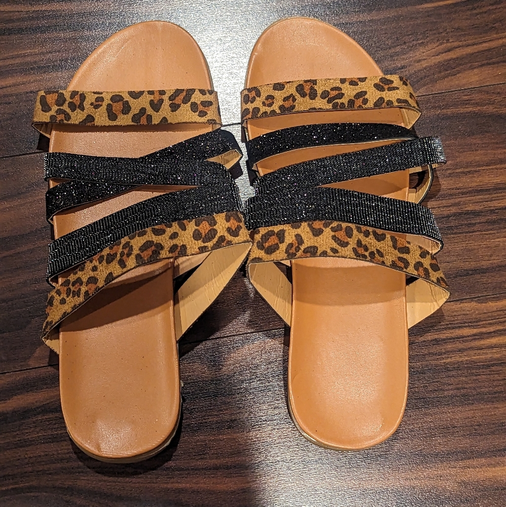 Women's Slip-On Cheetah Sandals (M, 7-8)